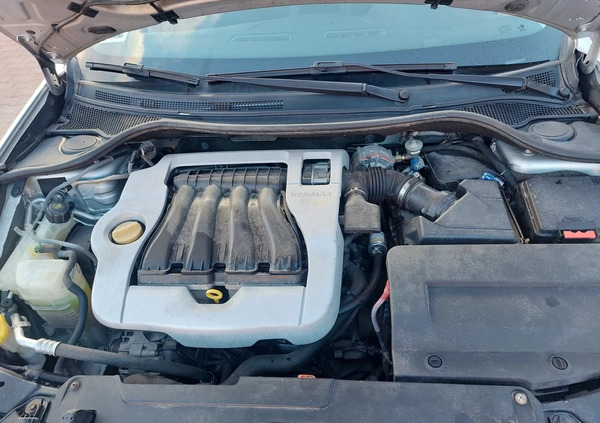 Renault Laguna cena 20900 przebieg: 199999, rok produkcji 2011 z Płońsk małe 106